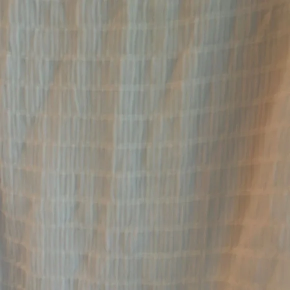 Calvin Klein top. - Picture 3 of 9